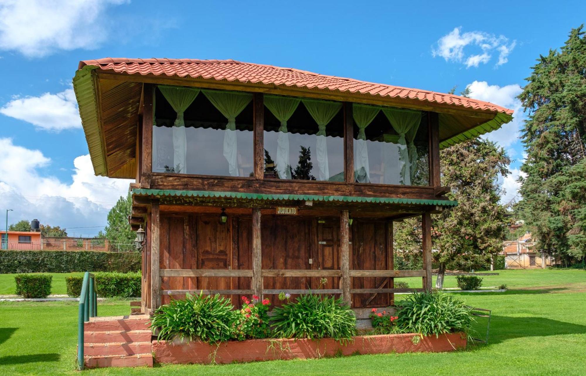 Zirahuen Forest And Resort Экстерьер фото