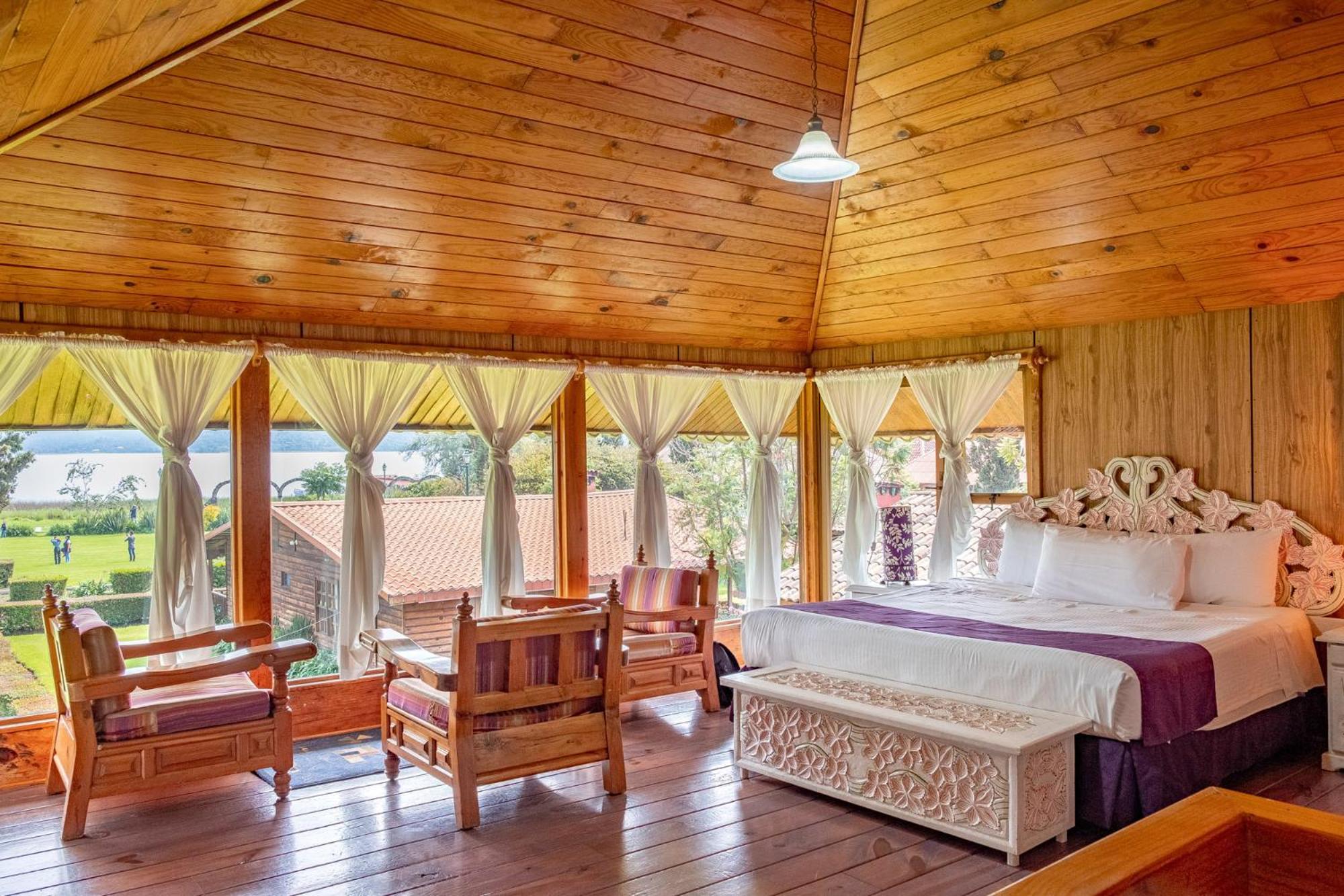 Zirahuen Forest And Resort Экстерьер фото