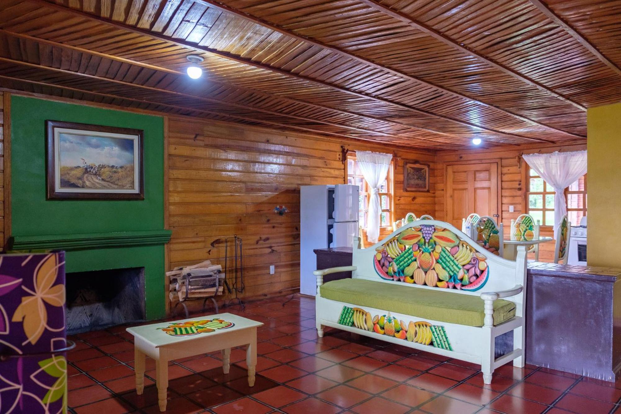 Zirahuen Forest And Resort Экстерьер фото