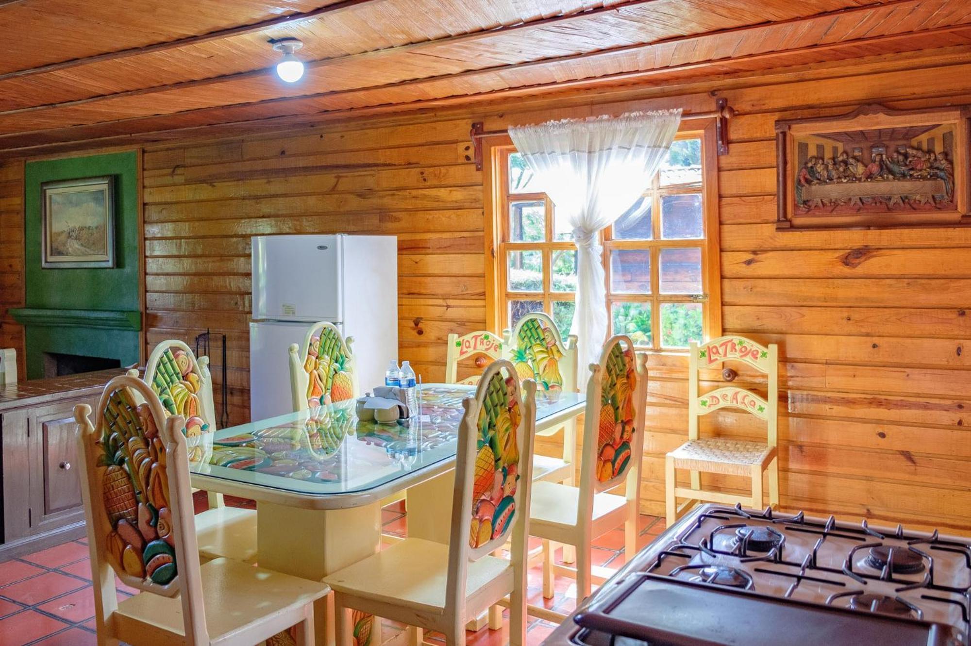 Zirahuen Forest And Resort Экстерьер фото